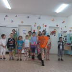 смотр отрядных хоров.Выступление телестудии Полянка